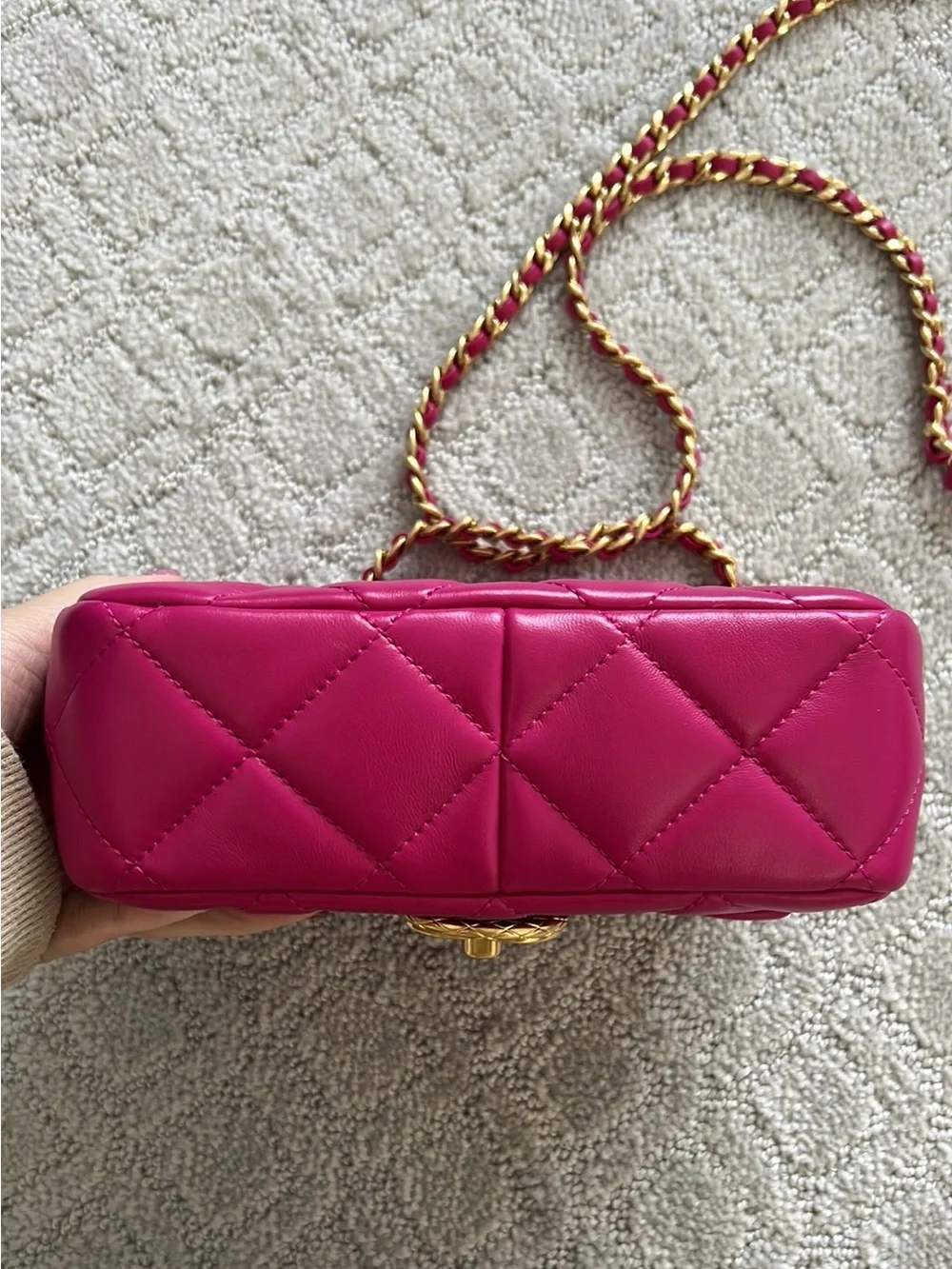 CHANEL Fuchsia Quilted Leather Small Flap Bag with Gold Chain